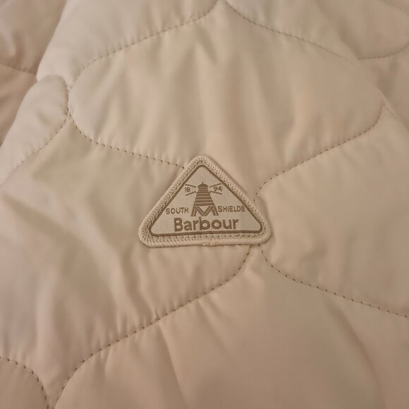 Barbour Leilani Quilted Jacket - Picture 6 of 8